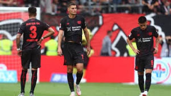 ليفركوزن يخسر مباراته الأولى في الدوري بقيادة تن هاج