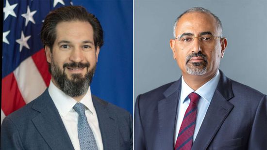 الرئيس الزُبيدي والسفير الأمريكي يناقشان الوضع الإنساني في عدن ولحج
