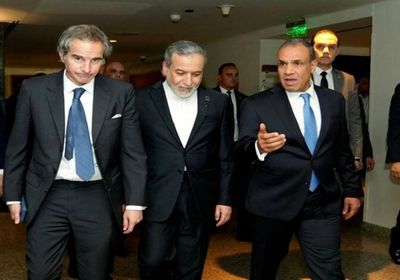 وزير الخارجية المصري يؤكد ضرورة استئناف مفاوضات النووي الإيراني