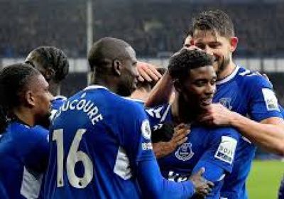 ندياي يسجل هدفًا تاريخيًا وإيفرتون يفتتح ملعبه الجديد بالفوز على برايتون