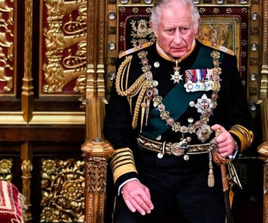 في يوم استقلاله.. ملك بريطانيا يشيد بصمود شعب أوكرانيا