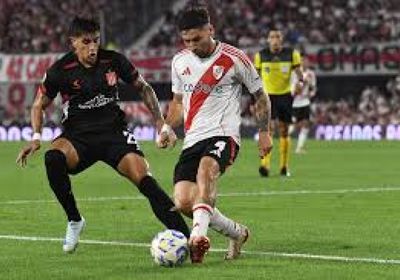 مرينسيل وكافاني يقودان بوكا إلى فوز حاسم على بانفيلد