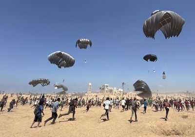 اليونيسيف تؤكد: المساعدات الإنسانية إلى غزة مجرد حيلة دعائية