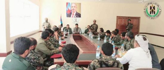 أركان الحزام الأمني يشدد على حماية الاستقرار في يافع