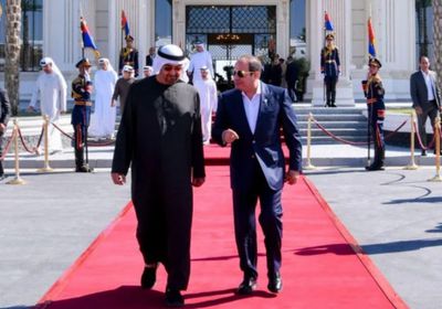 رئيس الإمارات يغادر العلمين