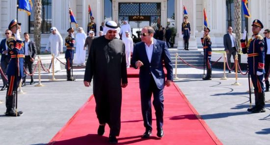 رئيس الإمارات يغادر العلمين