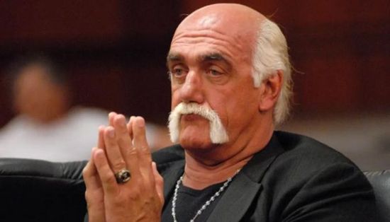 أرملة هالك هوجان تدرس مقاضاة الفريق الطبي بعد وفاته المفاجئة