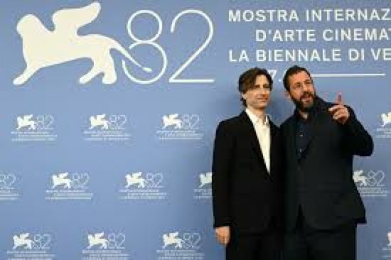 مخرج جاي كيلي يصف اختياره كلوني للدور بأنه قرار بديهي