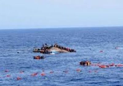 ارتفاع حصيلة انقلاب مركب مهاجرين قبالة موريتانيا إلى 69 قتيلًا