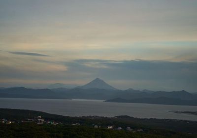 زلزال بقوة 5.5 ريختر يضرب شبه جزيرة كامتشاتكا الروسية