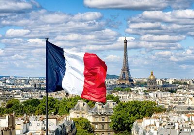 رئيس "كارفور" يحذر من ركود الاقتصاد الفرنسي