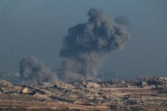 إسرائيل تقصف أطراف غزة ونتنياهو يعقد اجتماعًا لبحث الهجوم