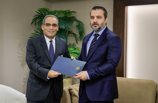 وزير الخارجية السوري يتسلم أوراق اعتماد السفير الجزائري الجديد