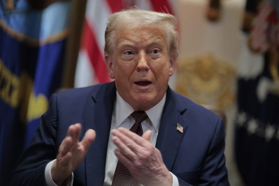 ترامب يترقب قرار المحكمة العليا بشأن الرسوم الجمركية