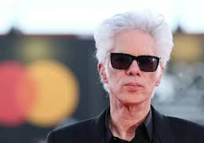 جارموش مستاء من قبول موبي تمويلًا من صندوق على صلة بإسرائيل