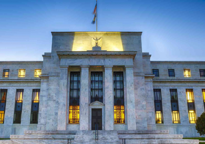 عضو بالفيدرالي الأمريكي يؤيد خفض الفائدة في سبتمبر