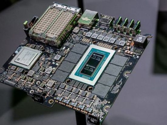 إنفيديا تتوقع محادثات طويلة مع البيت الأبيض لبيع رقائق للصين