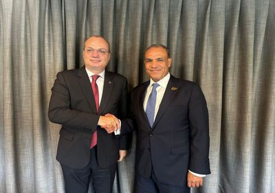 وزير الخارجية المصري يبحث مع نظيره الألباني تعزيز العلاقات الثنائية