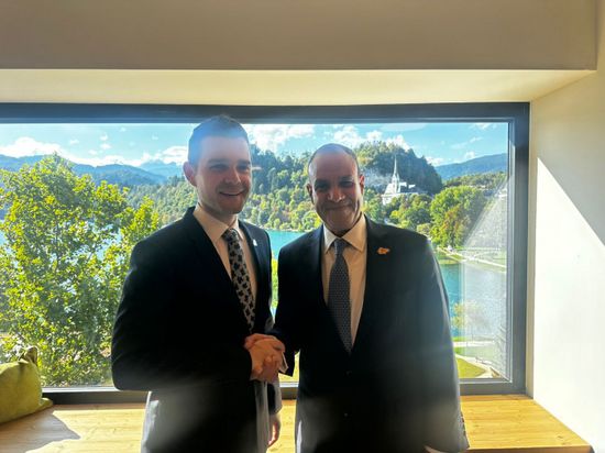 وزير الخارجية المصري يلتقي نظيره المقدوني على هامش منتدى بليد