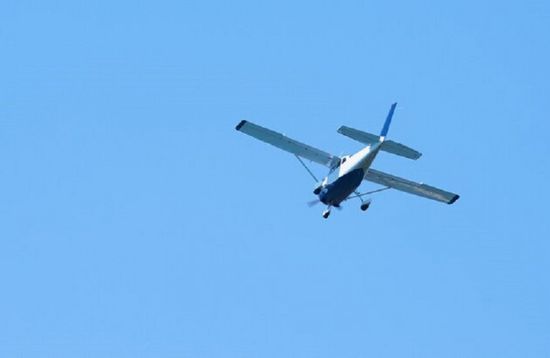 مقتل شخص وإصابة آخرين في تصادم طائرتين بأمريكا