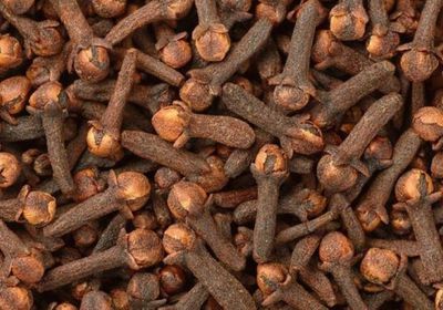 ما لا تعرفه عن فوائد القرنفل