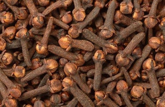 ما لا تعرفه عن فوائد القرنفل