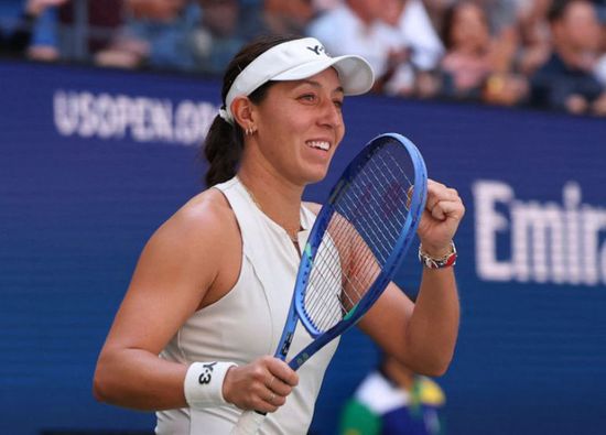 بيجولا تهزم كريتشيكوفا وتتأهل لقبل نهائي أمريكا المفتوحة للتنس