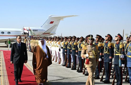 ولي عهد البحرين يصل القاهرة