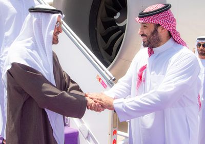 رئيس الإمارات يصل إلى السعودية