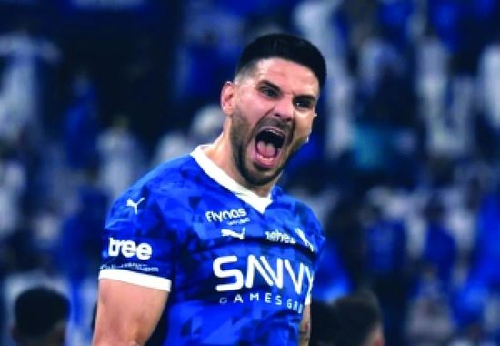 الهلال السعودي ينهي تعاقده مع ميتروفيتش بالتراضي