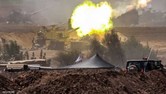 القصف الإسرائيلي يدفع المزيد من الفلسطينيين في مدينة غزة إلى النزوح