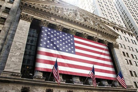 الجهات التنظيمية الأمريكية تخفف الرقابة على البنوك في عهد ترامب