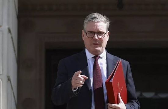 رئيس الوزراء البريطاني يجري تعديلات في حكومته بعد استقالة راينر