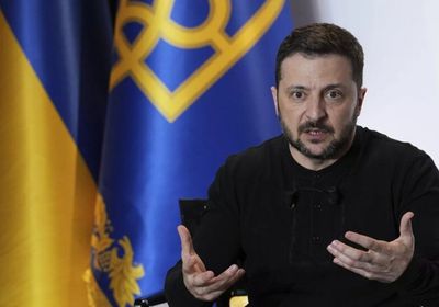 زيلينسكي يطلب من سلوفاكيا التخلي عن إمداد روسيا بالنفط