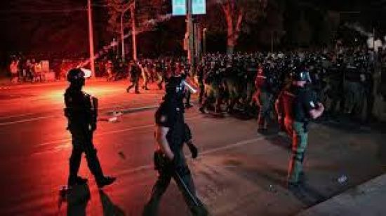 توقيف العشرات في صربيا خلال تظاهرة منددة بالحكومة