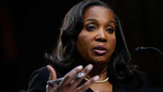 سيناتوران جمهوريان يرفضان تعيين بديل لـ"ليزا كوك"