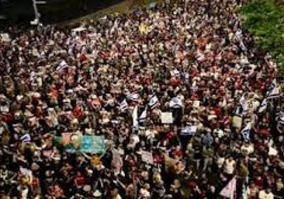 متظاهرون بتل أبيب يطالبون ترامب بإنقاذ الرهائن