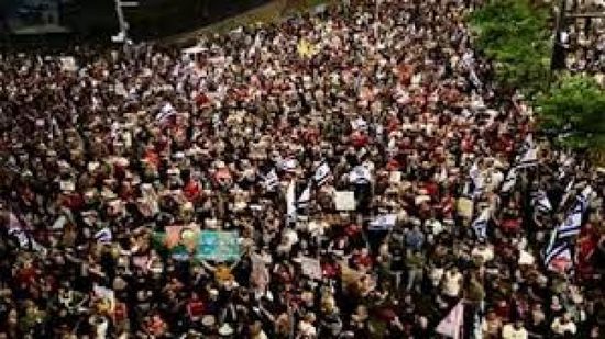 متظاهرون بتل أبيب يطالبون ترامب بإنقاذ الرهائن