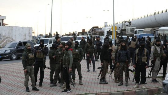    اشتباكات بين الأمن وأشخاص اعتدوا على مقر للأمن السوري