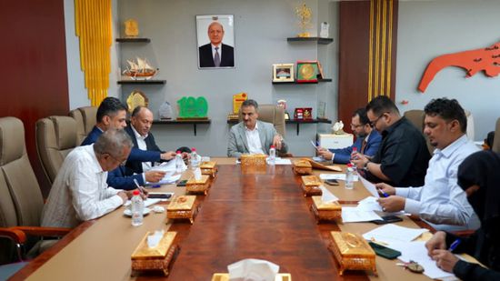 لملس يستعرض خطة برنامج مؤتمر عدن الاقتصادي