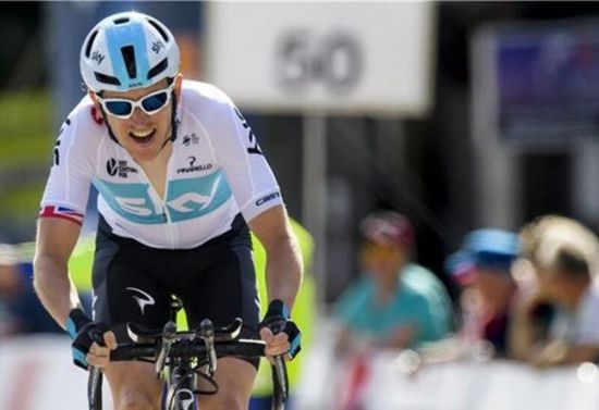 توماس يعيش وداعًا مؤثرًا لرياضة الدراجات في سباق بريطانيا