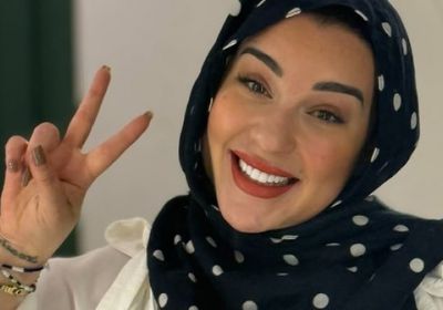 الإعلامية أسما شريف منير تعلن ارتداءها الحجاب