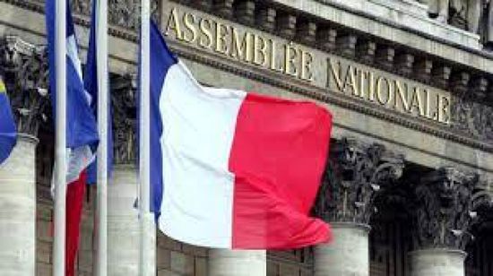 فرنسا تواجه مزيدًا من الاضطرابات وسط ضبابية تكتنف وضع الحكومة