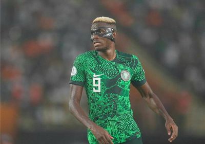 نيجيريا تفتقد جهود أوسيمن في مواجهتها الحاسمة في جنوب أفريقيا