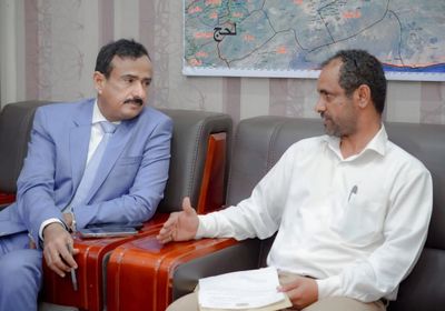 محافظ شبوة يتابع مشروع تأهيل 11 مستشفى بتمويل إماراتي