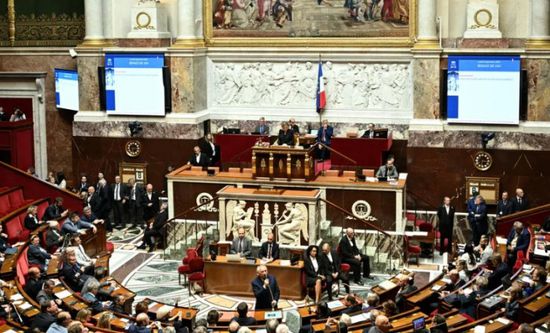 البرلمان الفرنسي يصوت بحجب الثقة عن الحكومة