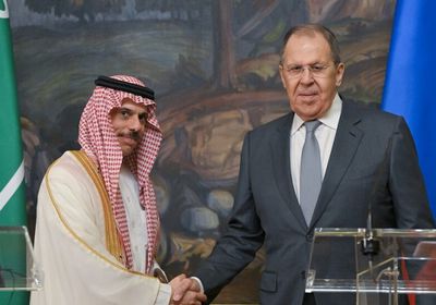 هاتفياً.. وزير الخارجية الروسي يبحث مع نظيره السعودي العلاقات الثنائية