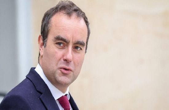 بعد انهيار حكومة بايرو.. ماكرون يعين وزير الدفاع لرئاسة الوزراء