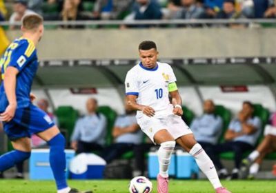 فرنسا تهزم آيسلندا بثنائية في تصفيات المونديال