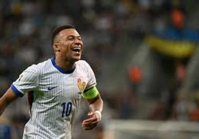 مبابي يحطم رقم النجم الفرنسي تييري هنري